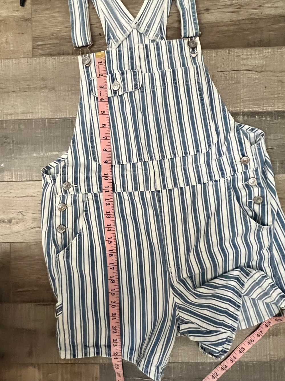 American Eagle Outfitters Blue & White Striped Women’s Short Overalls size M EUC - Picture 5 of 6